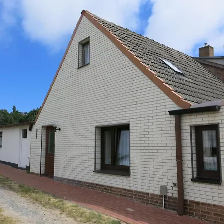 Buelows Mit 2 Schlafzimmern *